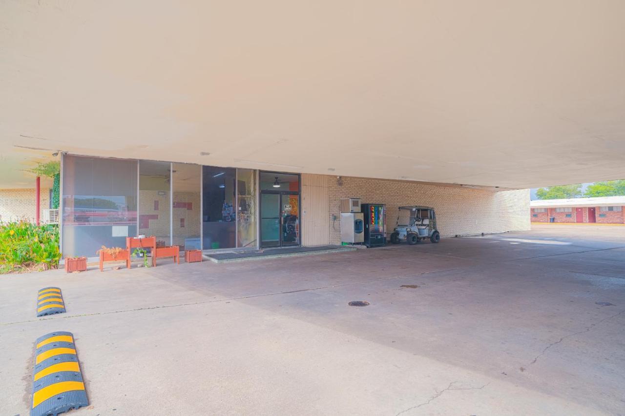 Town & Country Motel Bossier City By Oyo Luaran gambar
